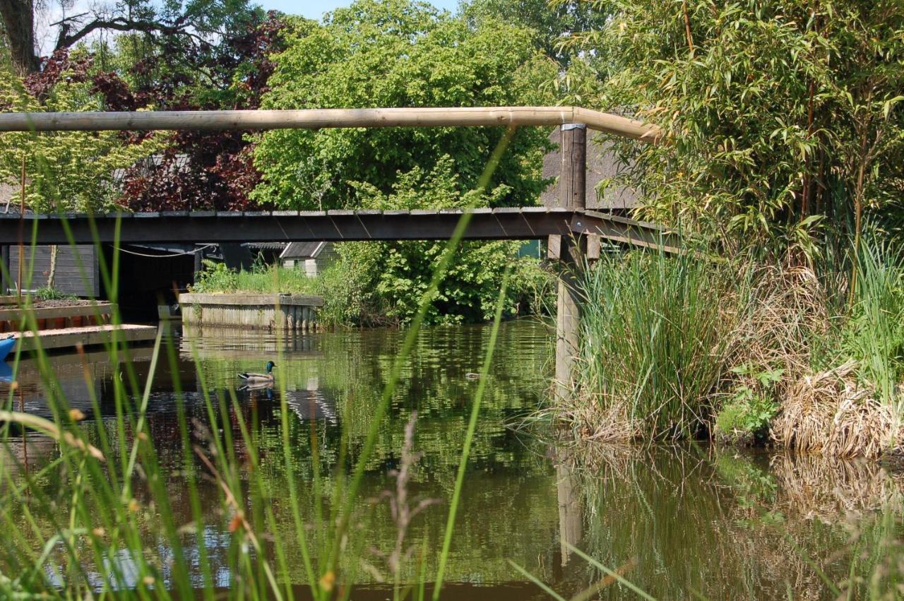 Bed-On-A-Boat Giethoorn Exterior foto