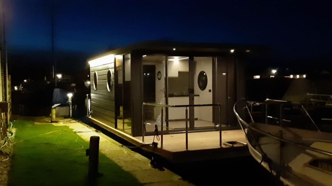 Bed-On-A-Boat Giethoorn Exterior foto