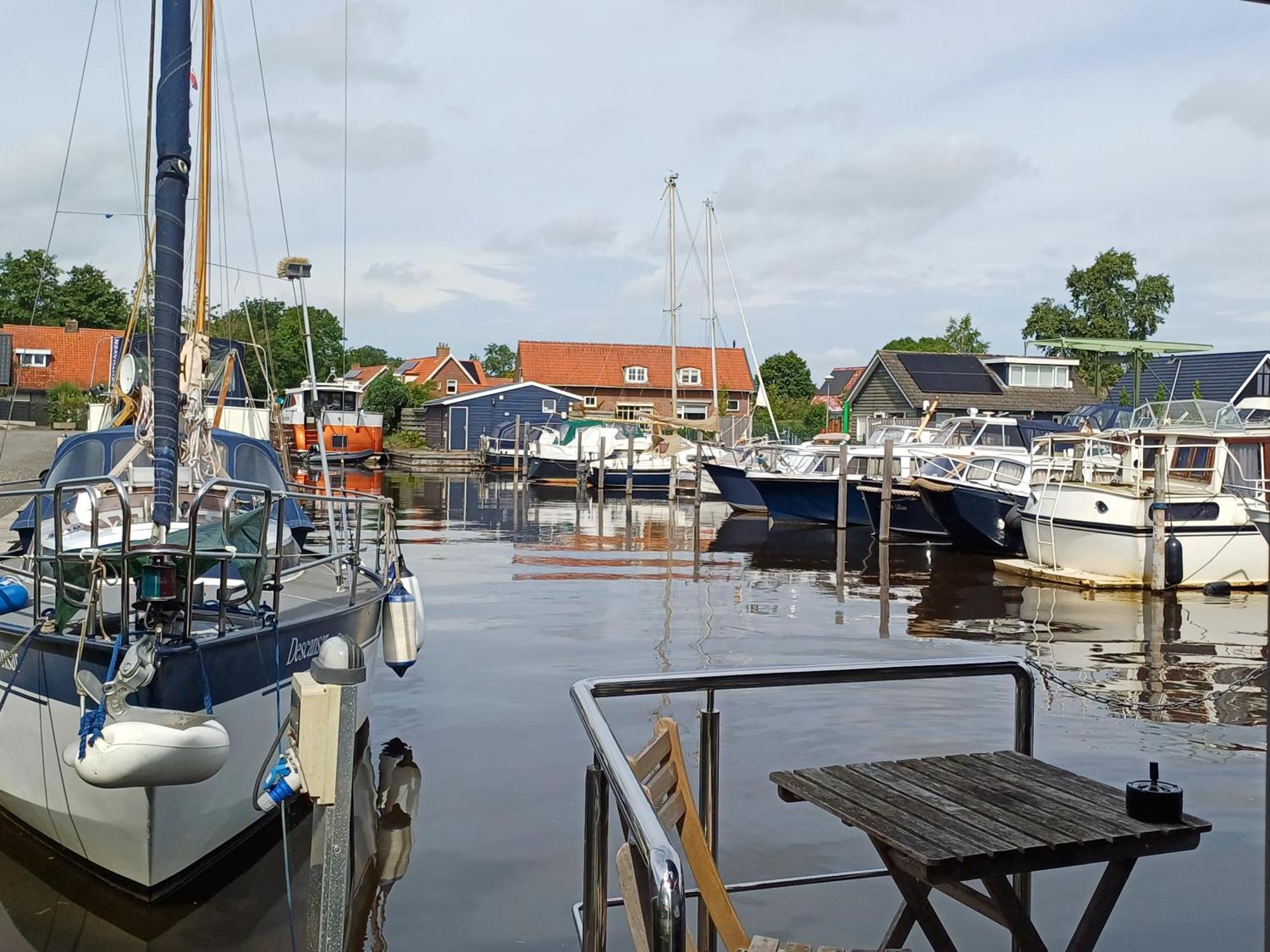 Bed-On-A-Boat Giethoorn Exterior foto